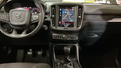 Volvo XC 40 2021 — photo 4 of 12