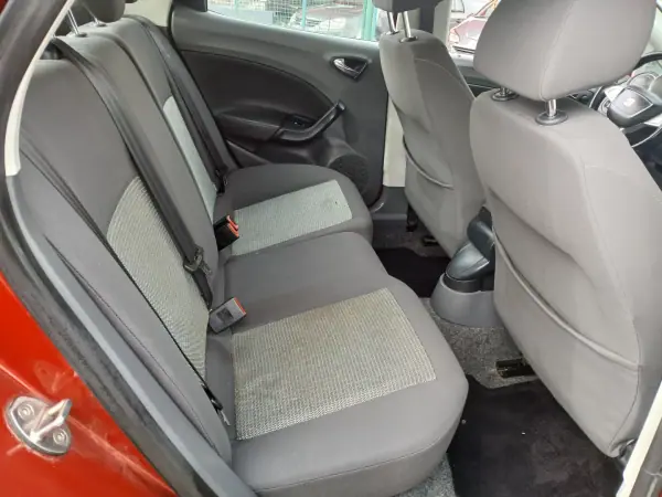 SEAT Ibiza 2009 - 5150 EUR, 160333 km - AUTO.MOTO.pt - 160333km - foto 19 de 25