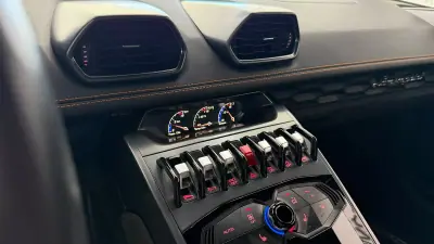 Lamborghini Huracán 2015 - 229990 EUR, 107545 km - 107545km - foto 24 de 29
