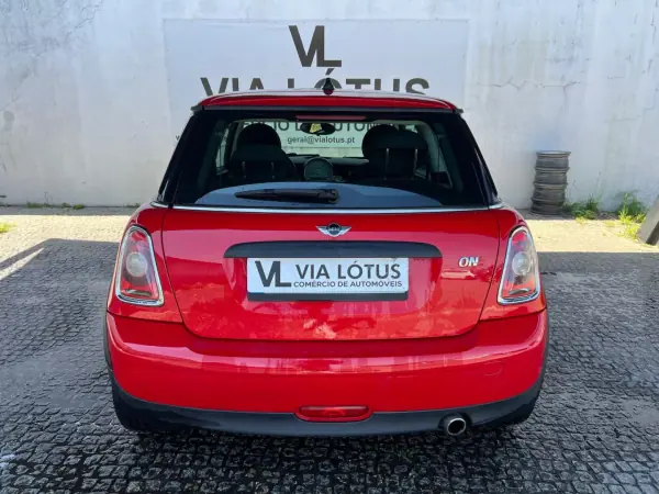 MINI One 2008 - 5500 EUR, 174000 km - AUTO.MOTO.pt - 174000km - foto 3 de 13