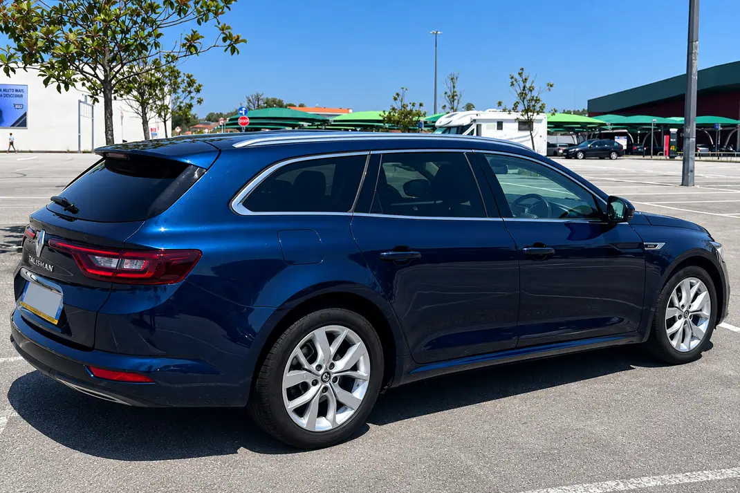 Renault Talisman Sport Tourer 2018 - 10800 EUR, 188000 km - 188000km - foto 3 de 11
