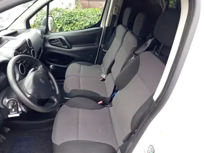 Peugeot Partner 1.6 HDI 100cv 3 Lug 2017 - 9990 EUR, 224423 km - AUTO.MOTO.pt - 224423km - foto 6 de 9