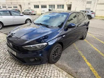 Fiat Tipo Station Wagon 2021 - 10750 EUR, 98000 km - AUTO.MOTO.pt - 98000km - foto 9 de 28
