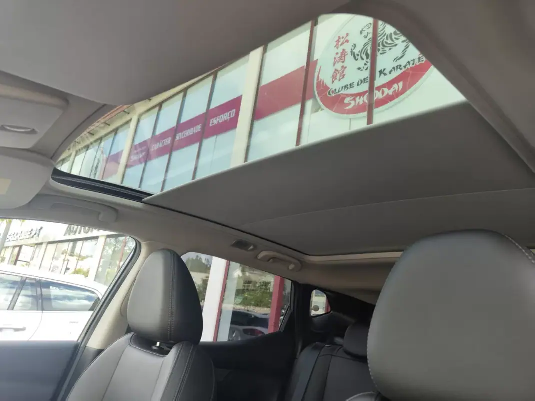 Nissan Qashqai 2018 - 17490 EUR, 49536 km - AUTO.MOTO.pt - 49536km - foto 10 de 22