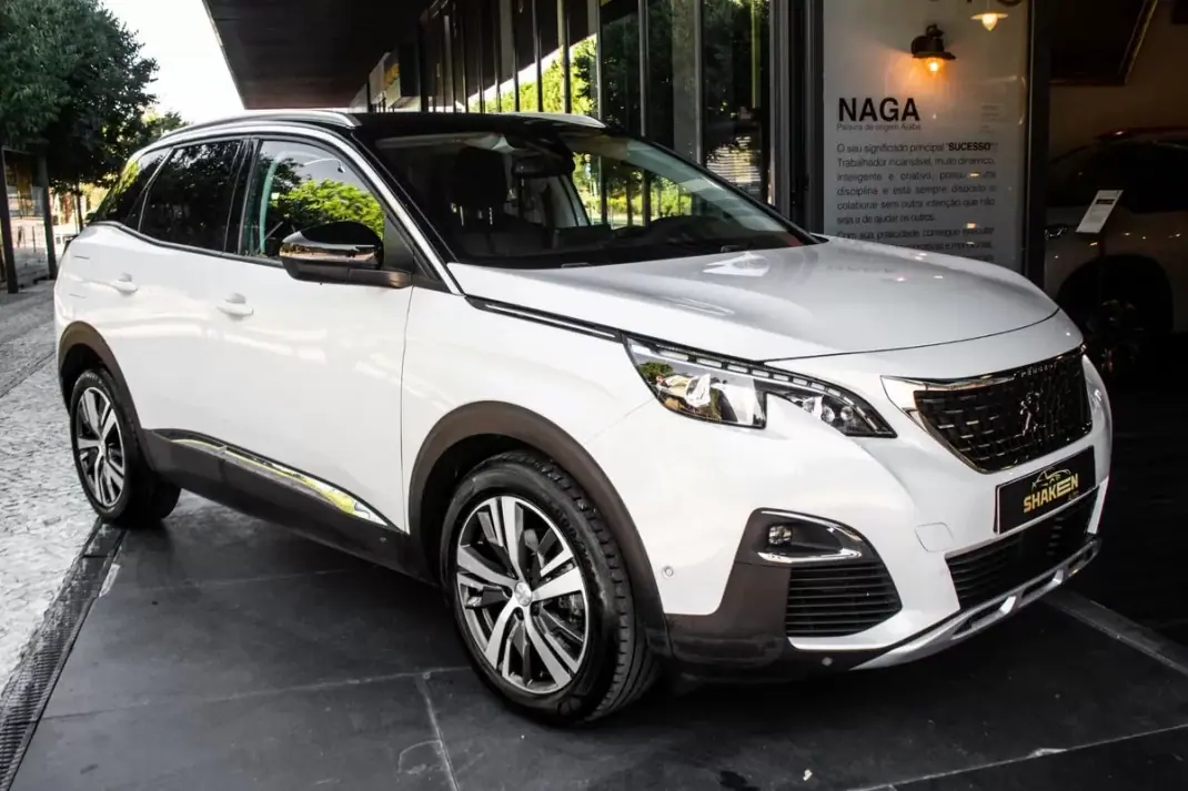 Peugeot 3008 2020 - 15450 EUR, 145082 km - 145082km - foto 6 de 39