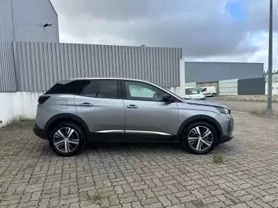 Peugeot 3008 2023 - 25990 EUR, 100021 km - AUTO.MOTO.pt - 100021km - foto 4 de 17