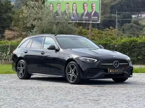 Mercedes-Benz C 300 2022 - 38999 EUR, 114000 km - AUTO.MOTO.pt - 114000km - foto 3 de 29