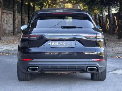 Porsche Cayenne 2018 - 53499 EUR, 142519 km - 142519km - foto 5 de 44