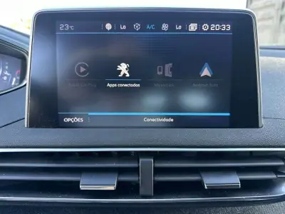 Peugeot 5008 2018 - 14900 EUR, 220000 km - AUTO.MOTO.pt - 220000km - foto 56 de 60