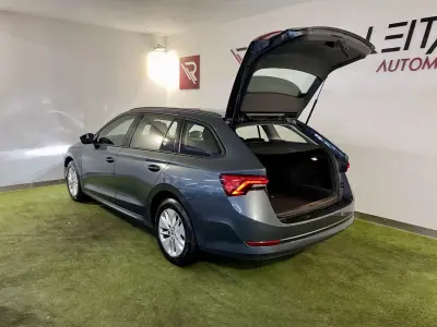 Skoda Octavia Break 2021 - 15750 EUR, 134000 km - 134000km - foto 33 de 35