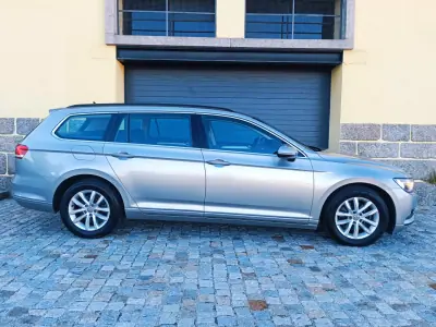 Volkswagen Passat Variant 2015 - 12490 EUR, 202331 km - 202331km - foto 4 de 21