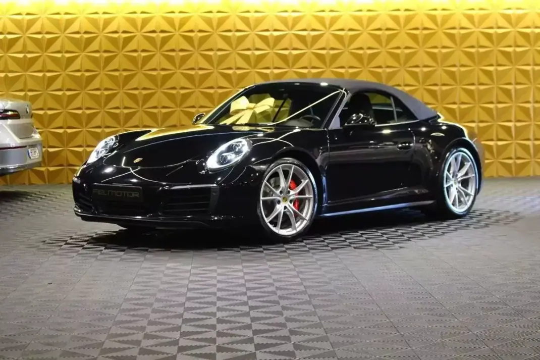 Porsche 911 2017 - 119000 EUR, 75000 km - 75000km - foto 12 de 40