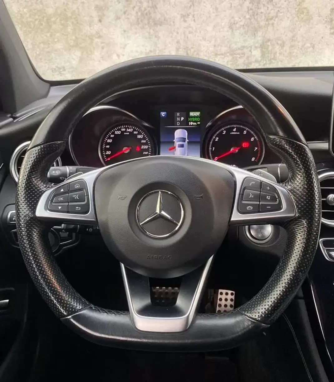 Mercedes-Benz GLC 350 2018 - 45900 EUR, 88510 km - AUTO.MOTO.pt - 88510km - foto 14 de 17
