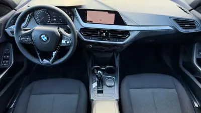 BMW 118 2019 - 22900 EUR, 142000 km - AUTO.MOTO.pt - 142000km - foto 7 de 22