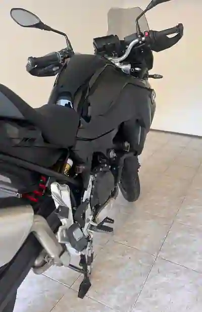BMW F 800 GS Triple Black 2025 - 12400 EUR, 350 km - 350km - foto 7 de 15