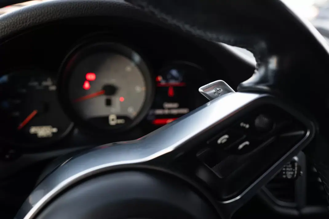 Porsche Macan 2014 - 35600 EUR, 199000 km - AUTO.MOTO.pt - 199000km - foto 36 de 47