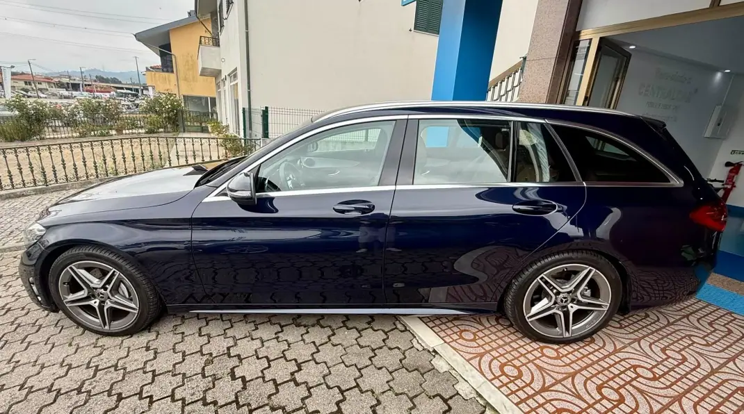 Mercedes-Benz C 220 2019 - 28950 EUR, 109000 km - 109000km - foto 6 de 27