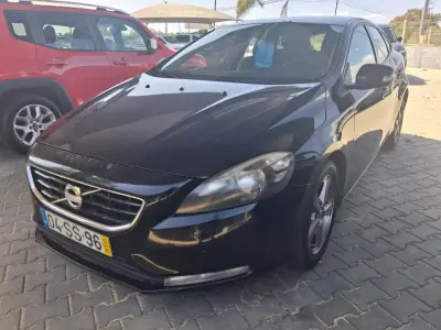 Volvo V40 2012 - 6900 EUR, 250000 km - AUTO.MOTO.pt - 250000km - foto 2 de 13
