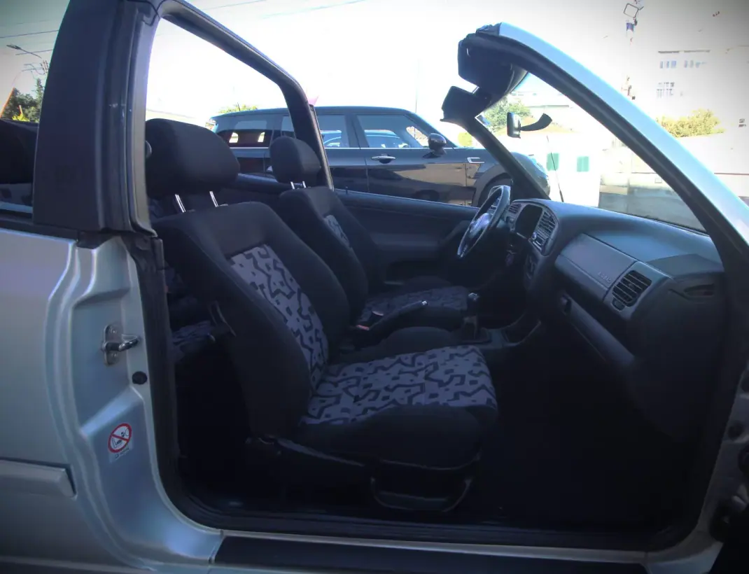 Volkswagen Golf Cabriolet 1999 - 5990 EUR, 216300 km - 216300km - foto 14 de 25