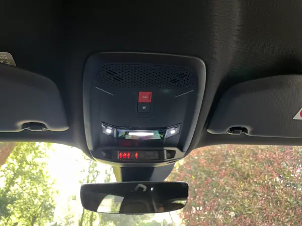 Peugeot 2008 2022 - 19500 EUR, 80814 km - AUTO.MOTO.pt - 80814km - foto 23 de 32