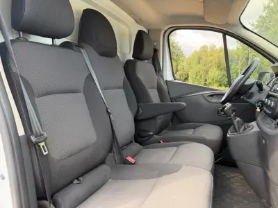 Renault Trafic 2021 - 18500 EUR, 32000 km - AUTO.MOTO.pt - 32000km - foto 10 de 12