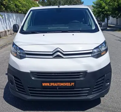 Citroën Jumpy 2021 - 16490 EUR, 129100 km - AUTO.MOTO.pt - 129100km - foto 2 de 18