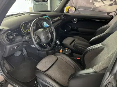 MINI Electric 2020 - 18900 EUR, 56462 km - AUTO.MOTO.pt - 56462km - foto 6 de 24