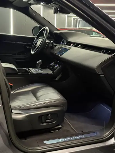 Land Rover EVOQUE 2022 - 37750 EUR, 66000 km - 66000km - foto 19 de 37