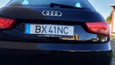 Audi A1 Sportback 2014 - 10999 EUR, 159000 km - AUTO.MOTO.pt - 159000km - foto 12 de 37