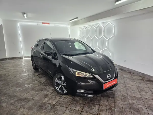 Nissan Leaf 2019 - 19500 EUR, 25097 km - AUTO.MOTO.pt - 25097km - foto 2 de 41