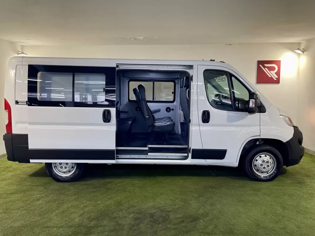 Opel Movano 2023 - 29500 EUR, 82000 km - AUTO.MOTO.pt - 82000km - foto 8 de 30