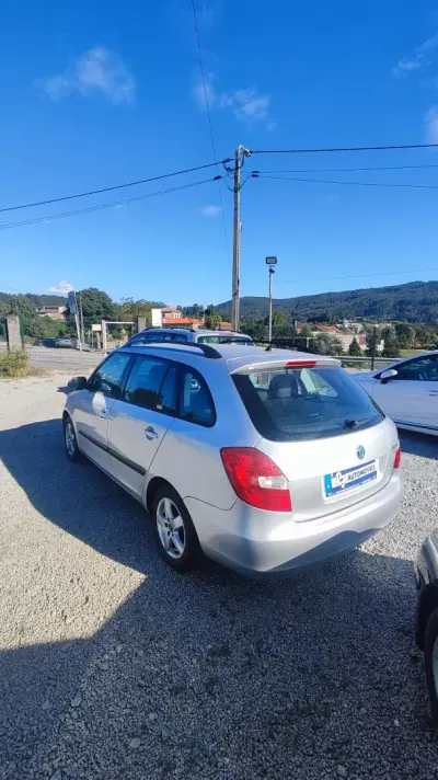 Skoda Fabia Break 2008 - 5788 EUR, 203987 km - AUTO.MOTO.pt - 203987km - foto 20 de 22