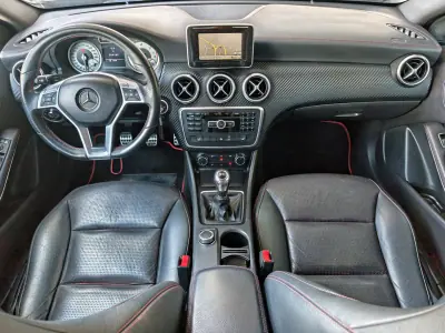 Mercedes-Benz A 180 2013 - 15800 EUR, 204000 km - AUTO.MOTO.pt - 204000km - foto 9 de 17