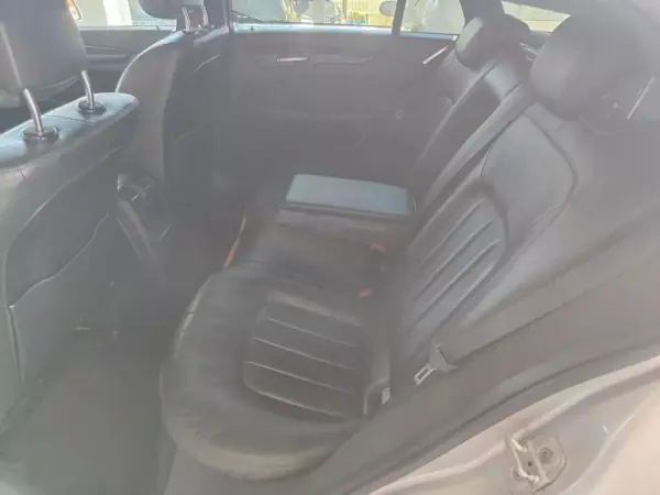 Mercedes-Benz CLS 250 2012 - 19500 EUR, 254000 km - AUTO.MOTO.pt - 254000km - foto 12 de 37