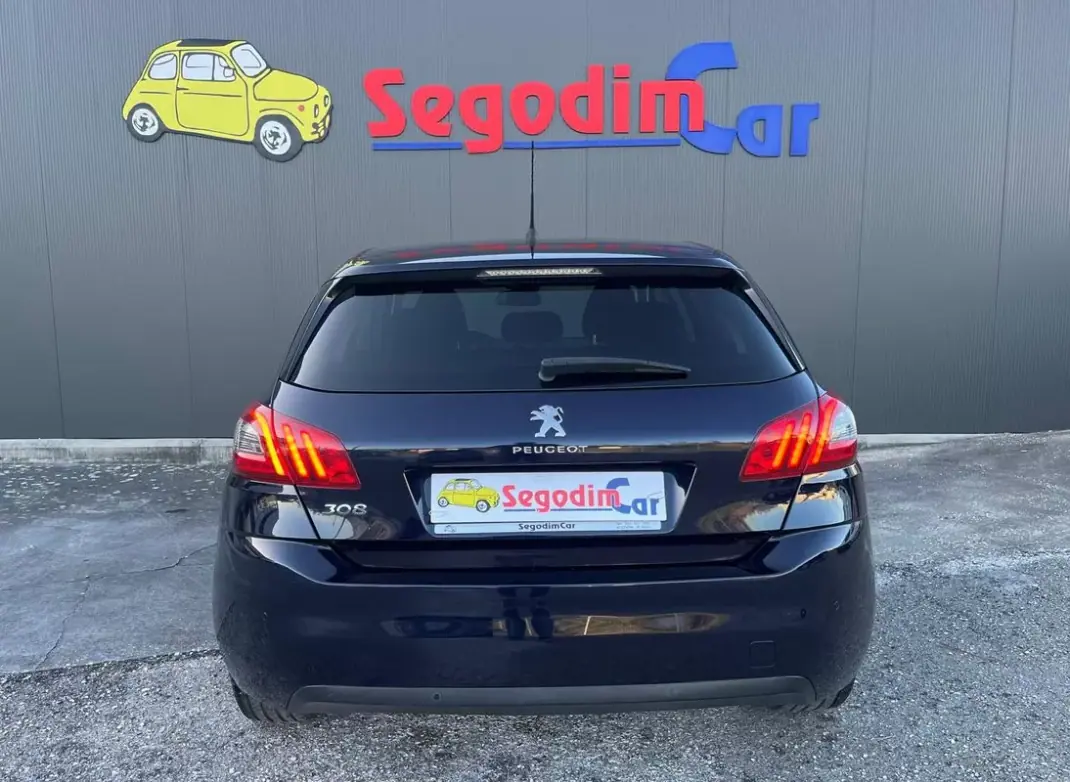 Peugeot 308 2019 - 10900 EUR, 131000 km - AUTO.MOTO.pt - 131000km - foto 5 de 27