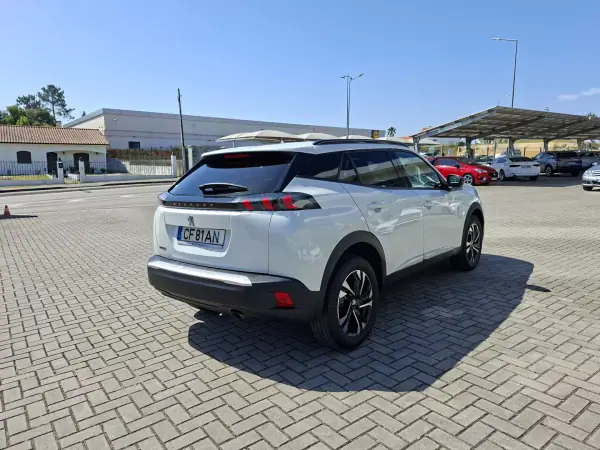 Peugeot 2008 2022 - 16750 EUR, 42500 km - AUTO.MOTO.pt - 42500km - foto 6 de 28