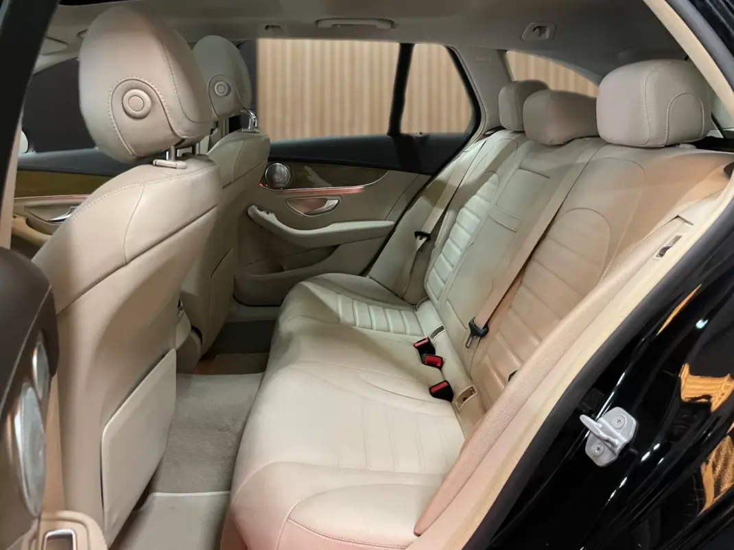 Mercedes-Benz C 220 2014 - 21750 EUR, 117406 km - 117406km - foto 18 de 20