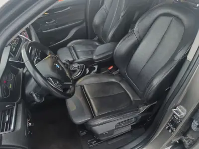 BMW 218 Active Tourer 2014 - 13990 EUR, 150275 km - AUTO.MOTO.pt - 150275km - foto 32 de 39