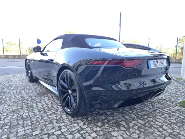 Jaguar F-Type 2022 - 67450 EUR, 11000 km - AUTO.MOTO.pt - 11000km - foto 5 de 19