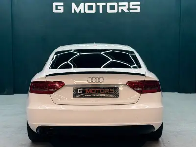 Audi A5 Sportback 2010 - 17900 EUR, 200000 km - AUTO.MOTO.pt - 200000km - foto 8 de 19
