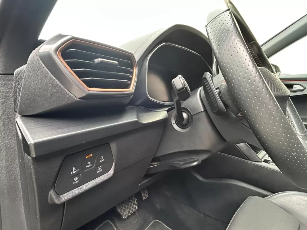 Cupra Formentor 2021 - 27000 EUR, 75000 km - AUTO.MOTO.pt - 75000km - foto 10 de 29