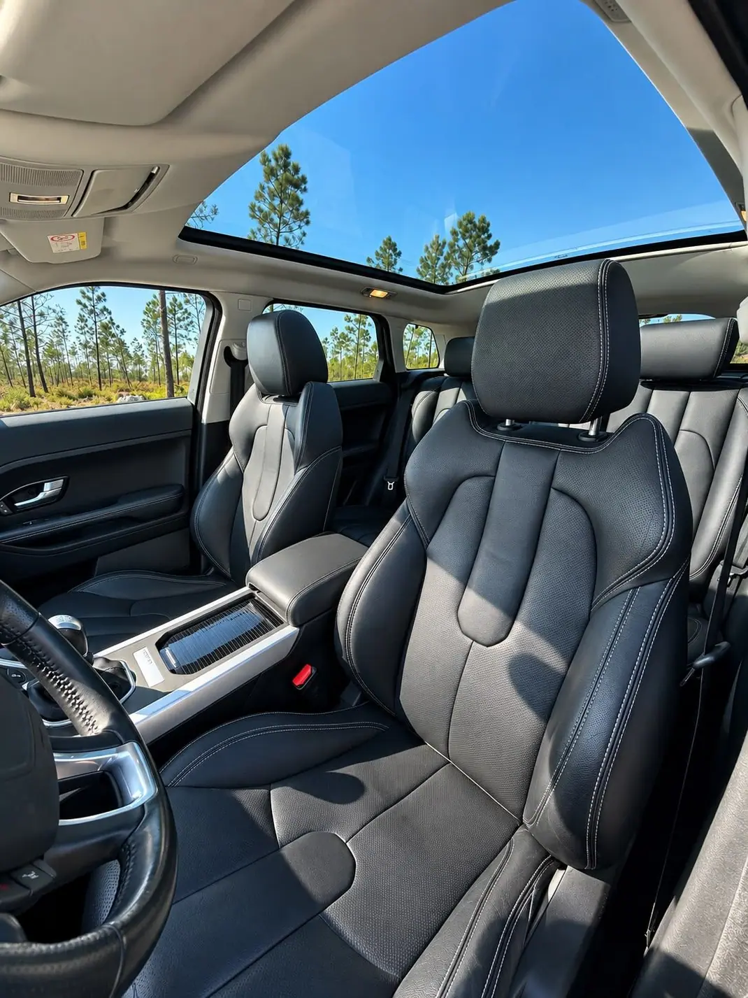Land Rover Range Rover Evoque 2014 - 16900 EUR, 134800 km - 134800km - foto 10 de 13