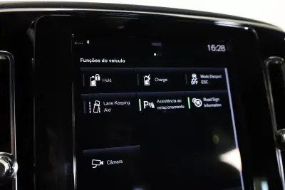 Volvo XC 40 2022 - 28990 EUR, 98750 km - AUTO.MOTO.pt - 98750km - foto 42 de 51