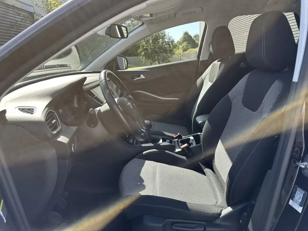 Opel Grandland X 2020 - 15900 EUR, 160000 km - 160000km - foto 42 de 55