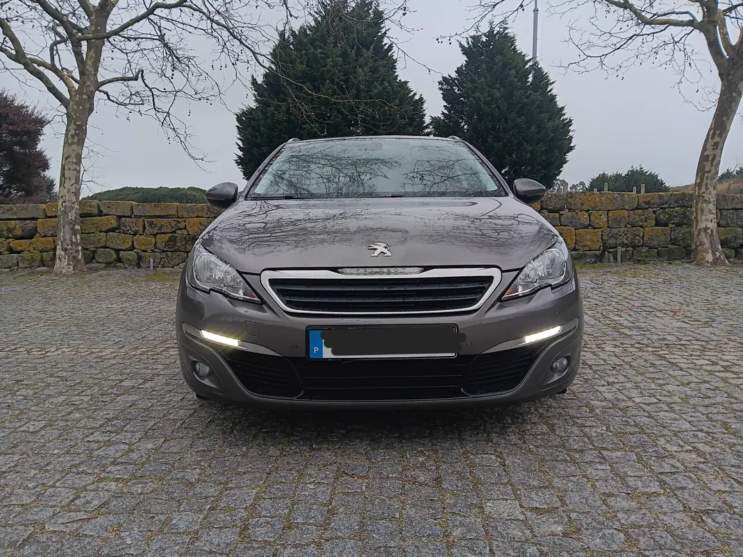 Peugeot 308 SW 2014 - 6490 EUR, 202000 km - 202000km - foto 3 de 15