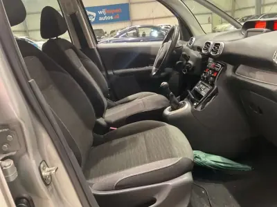 Citroën C3 Picasso 2016 - 7450 EUR, 93298 km - AUTO.MOTO.pt - 93298km - foto 8 de 14