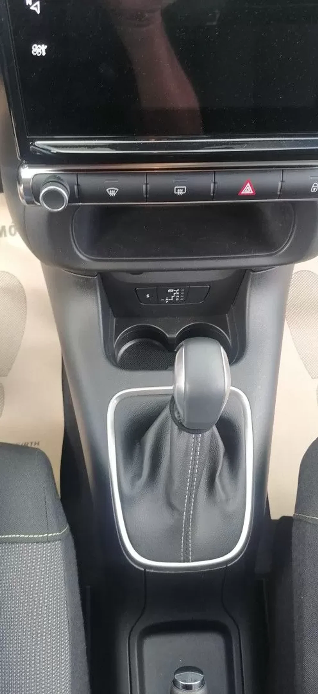 Citroën C3 2022 - 20300 EUR, 37087 km - AUTO.MOTO.pt - 37087km - foto 13 de 18