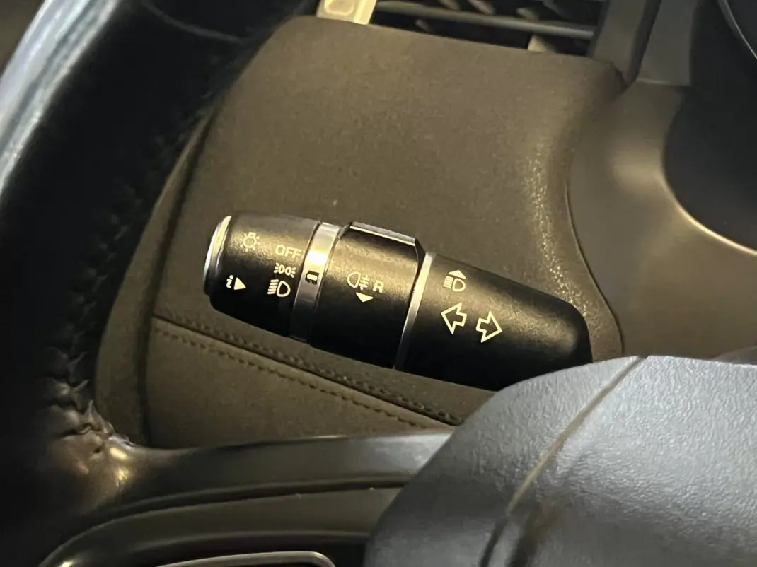 Land Rover Range Rover Evoque 2012 - 17990 EUR, 235000 km - 235000km - foto 45 de 51