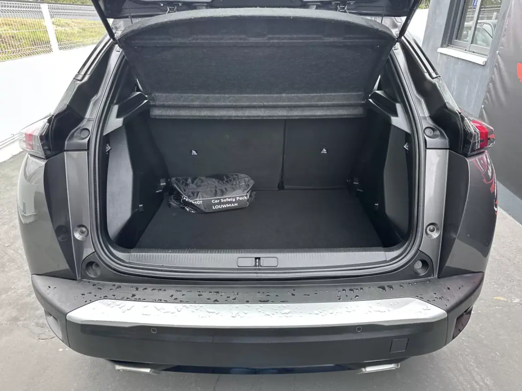 Peugeot 2008 2021 - 14900 EUR, 180000 km - AUTO.MOTO.pt - 180000km - foto 43 de 43