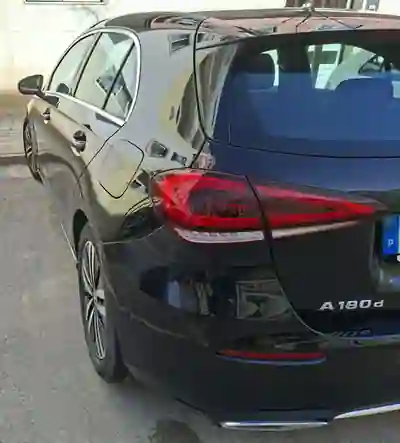 Mercedes-Benz A 180 2020 - 22950 EUR, 96000 km - AUTO.MOTO.pt - 96000km - foto 15 de 15